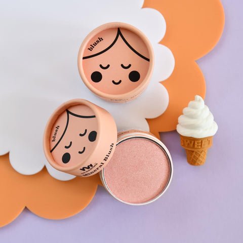 2g cardboard pot of No Nasties Kids Eco Blush Pressed Powder in Peach colour, non-toxic blush for kids made with natural ingredients.