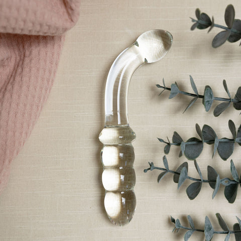 The Natural Love Company Tansy G Curve, a 7 inch glass dildo.